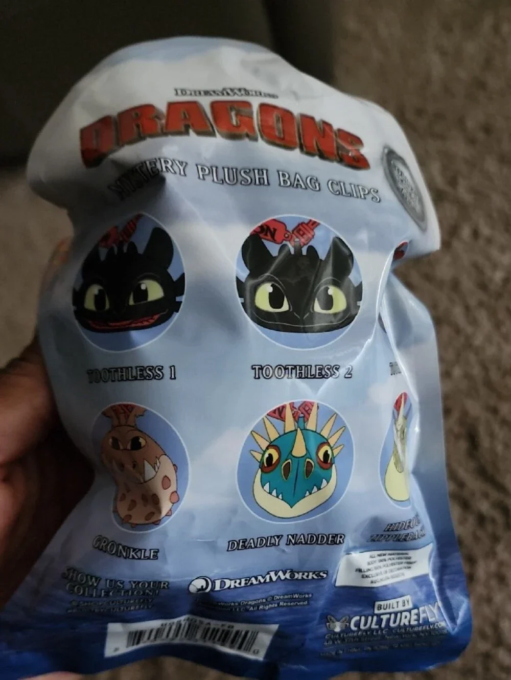 DreamWorks Black Dragon Mystery Plush Bag Clip - Picture 2 of 4